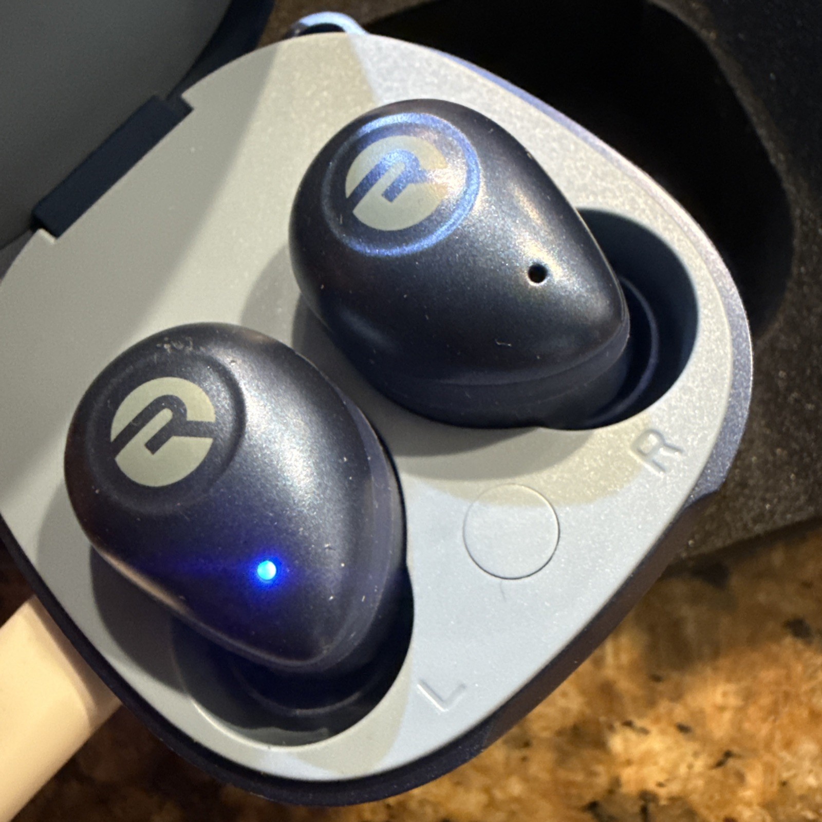 Raycon Fitness Earbuds Bluetooth True Wireless Earphone w/ Built in Mic 56 Blue