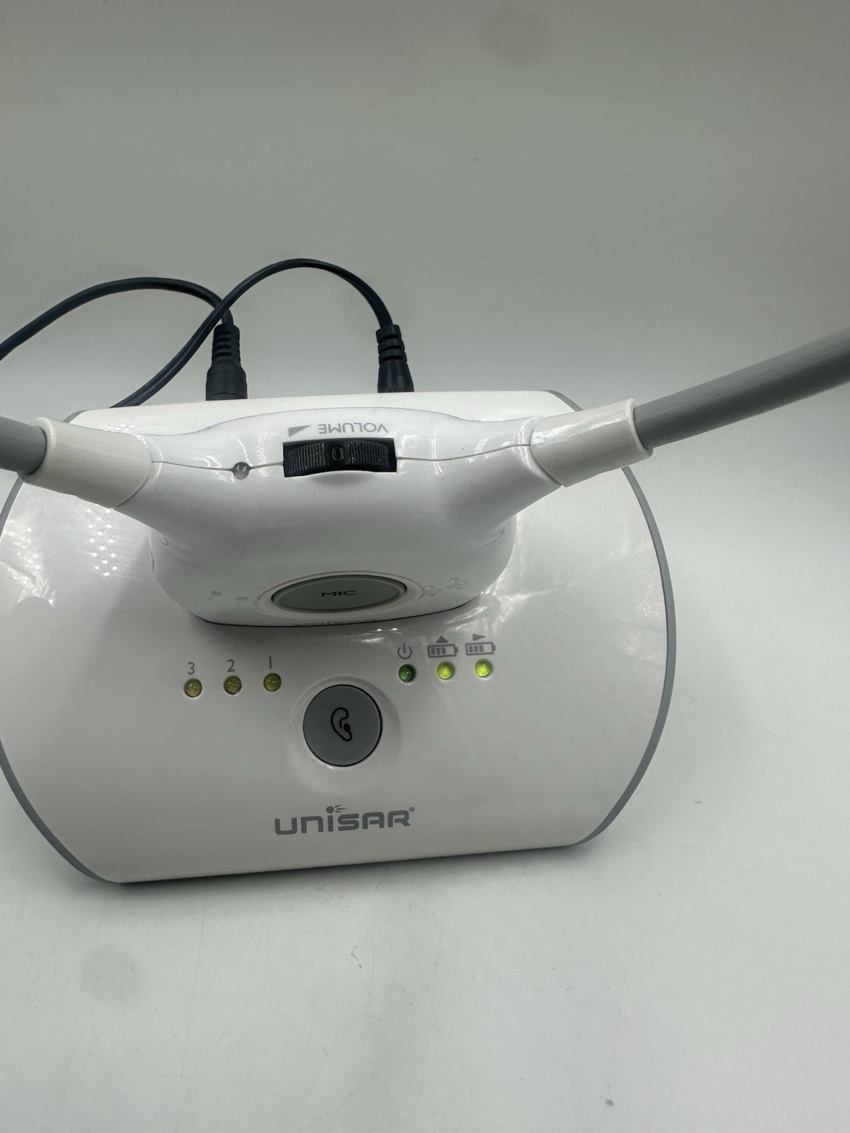 Unisar DH900 TV Listening System Hard of Hearing TV Amplifier White W/audio Cord