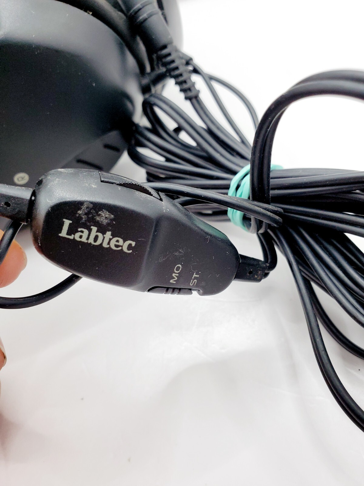 Labtec LT-825 Stereo Headphones (Black)