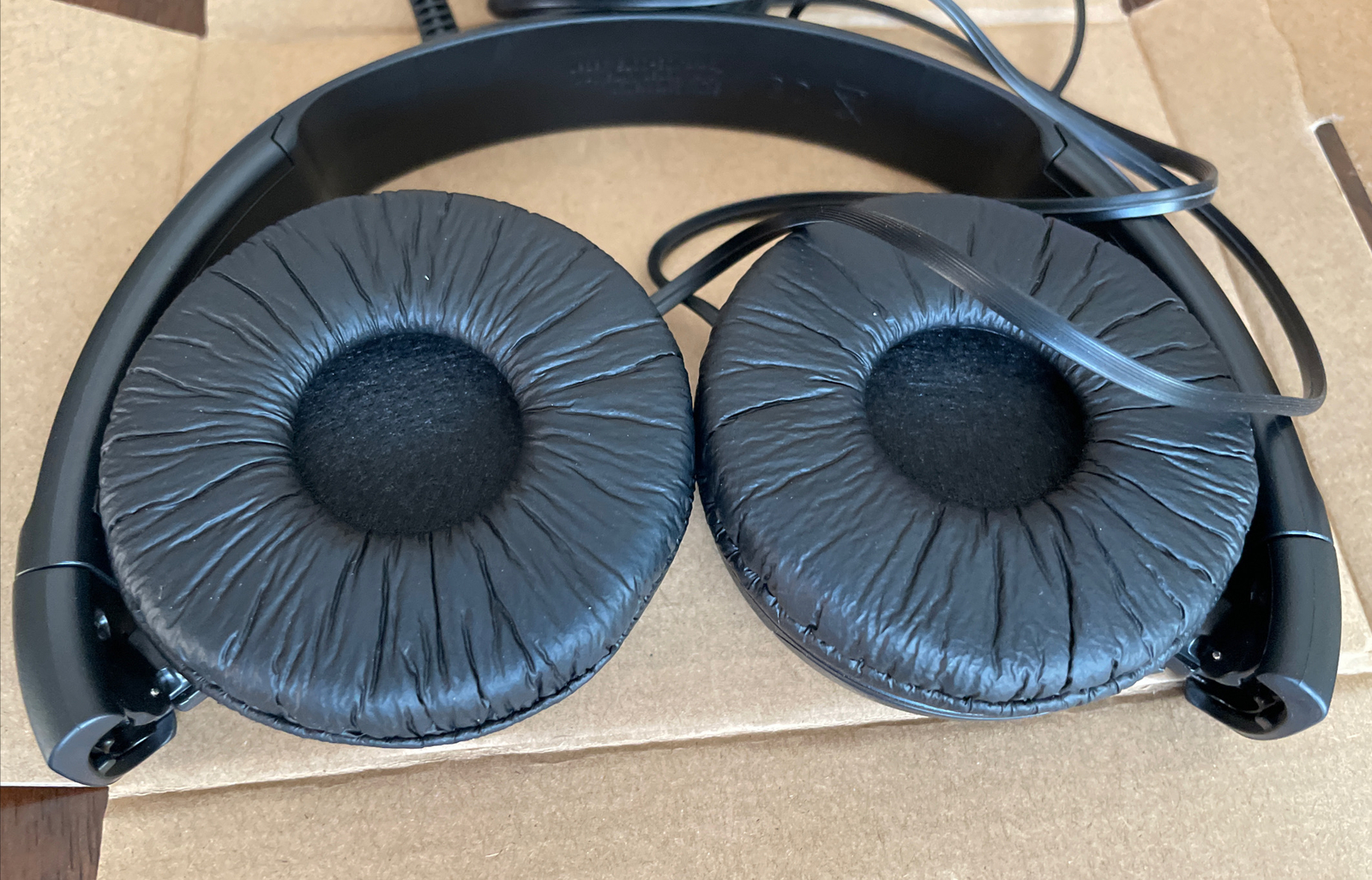 Sony MDR-ZX110 Stereo Monitor Over-Head Headphones Black MDRZX110