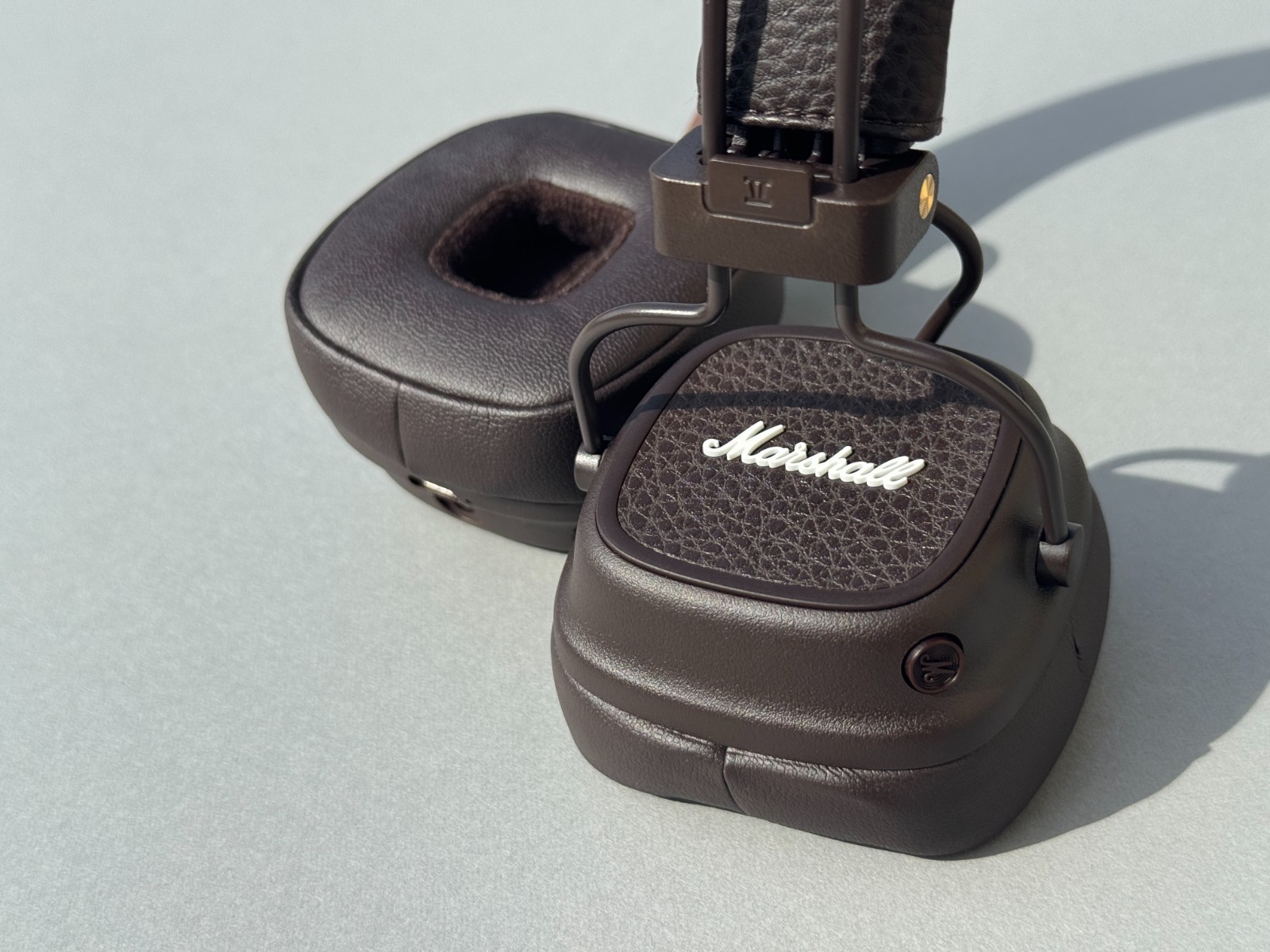 Marshall Major V Wireless On-Ear Bluetooth Headphones – Brown #OB