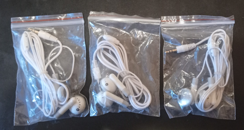 Wholesale Lots of Vintage Style MICRO JACK Headphones Earbuds 2.5mm Jack