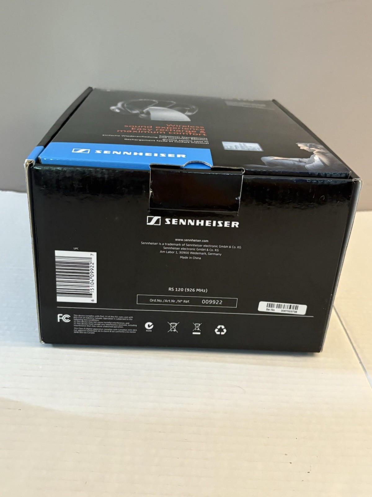 Sennheiser RS 120 Wireless RF Headphone System W/ Charging Base NEW Open BOX