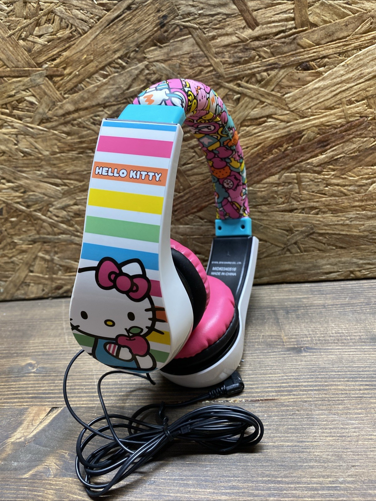Hello Kitty Headphone USED Excellent Condition