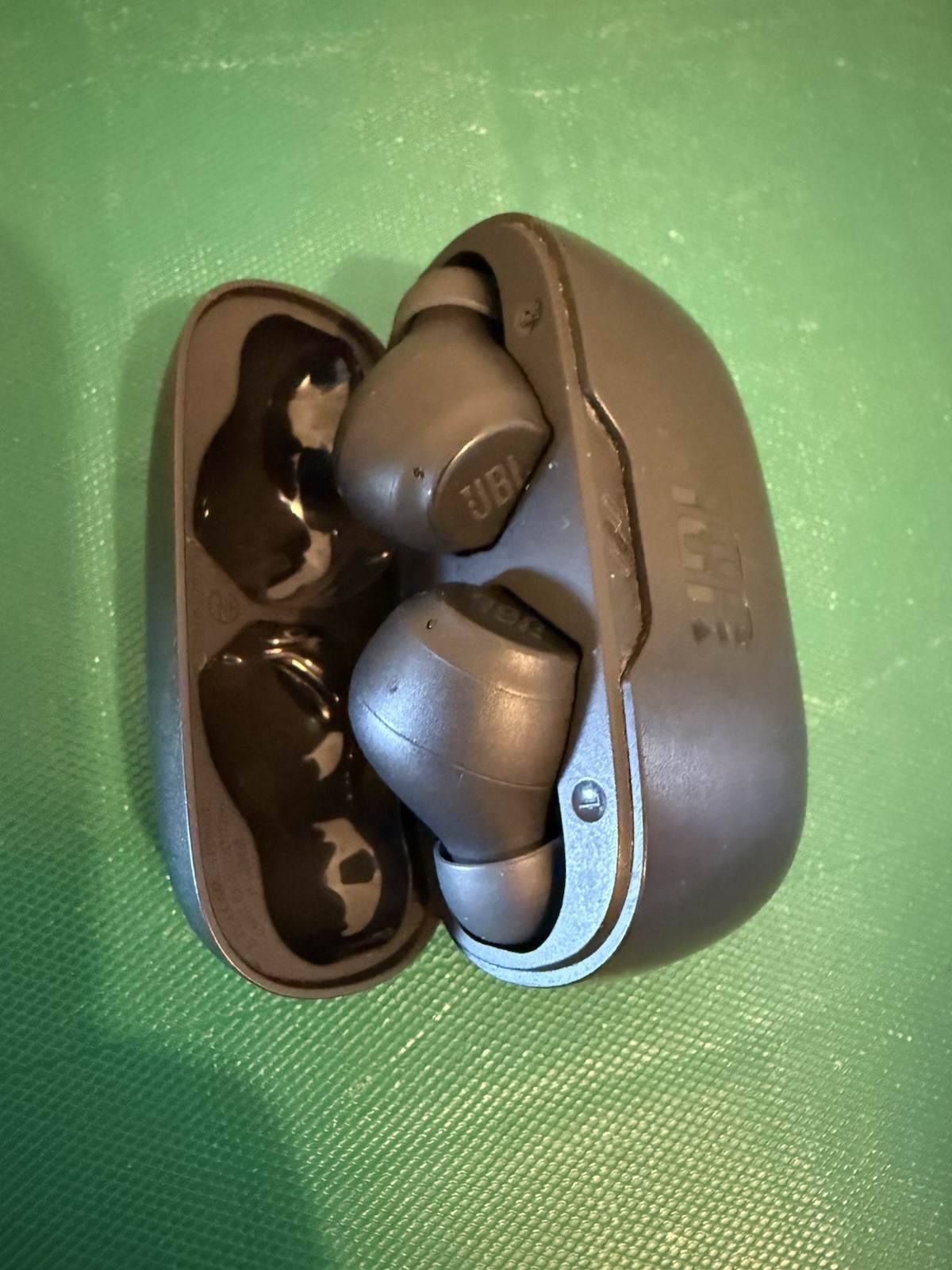 JBL Vibe Beam True Wireless Bluetooth Earbuds – Black *Used*