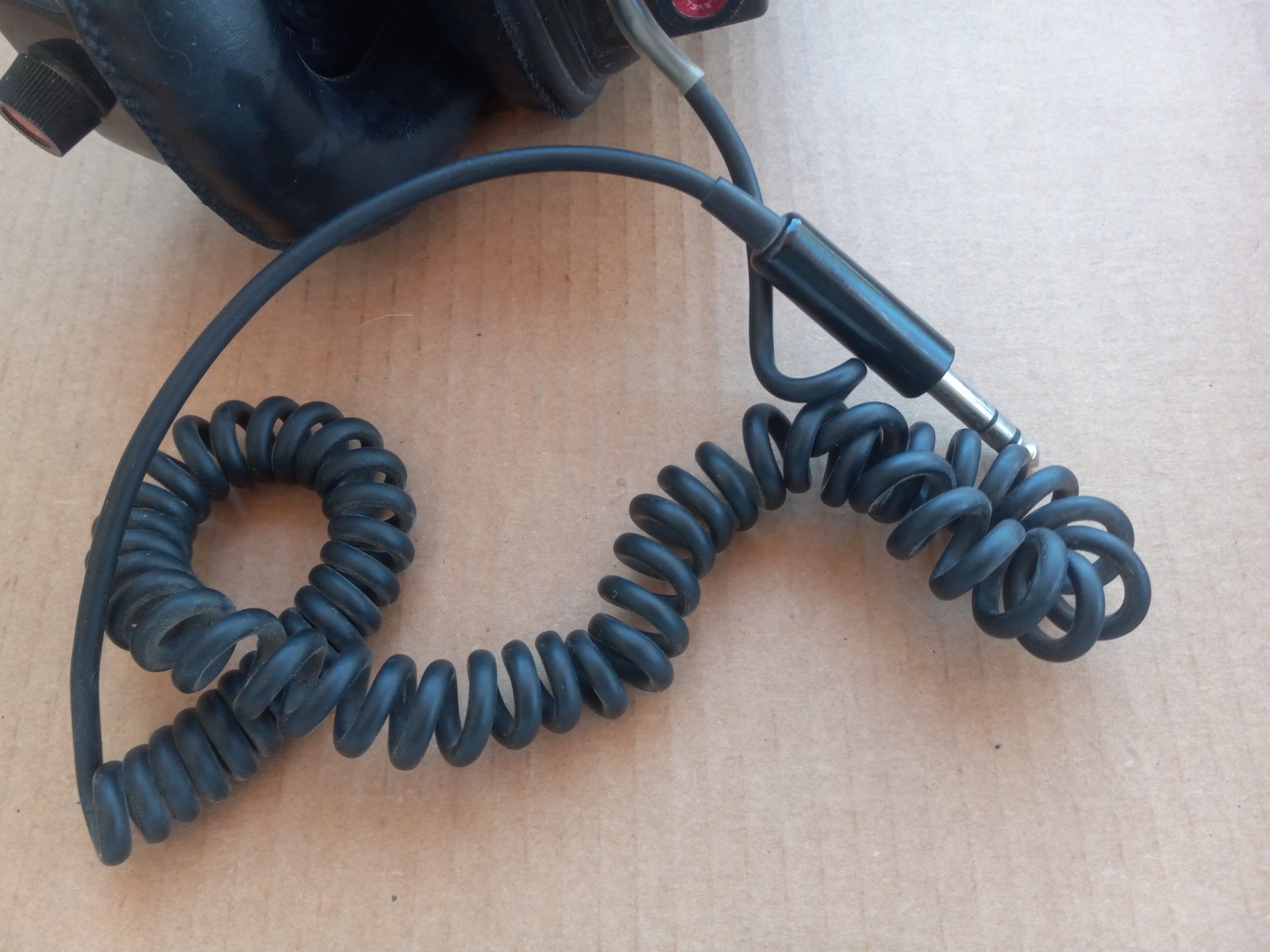 MGA Dynamic Stereo Headphones Model XHP-10