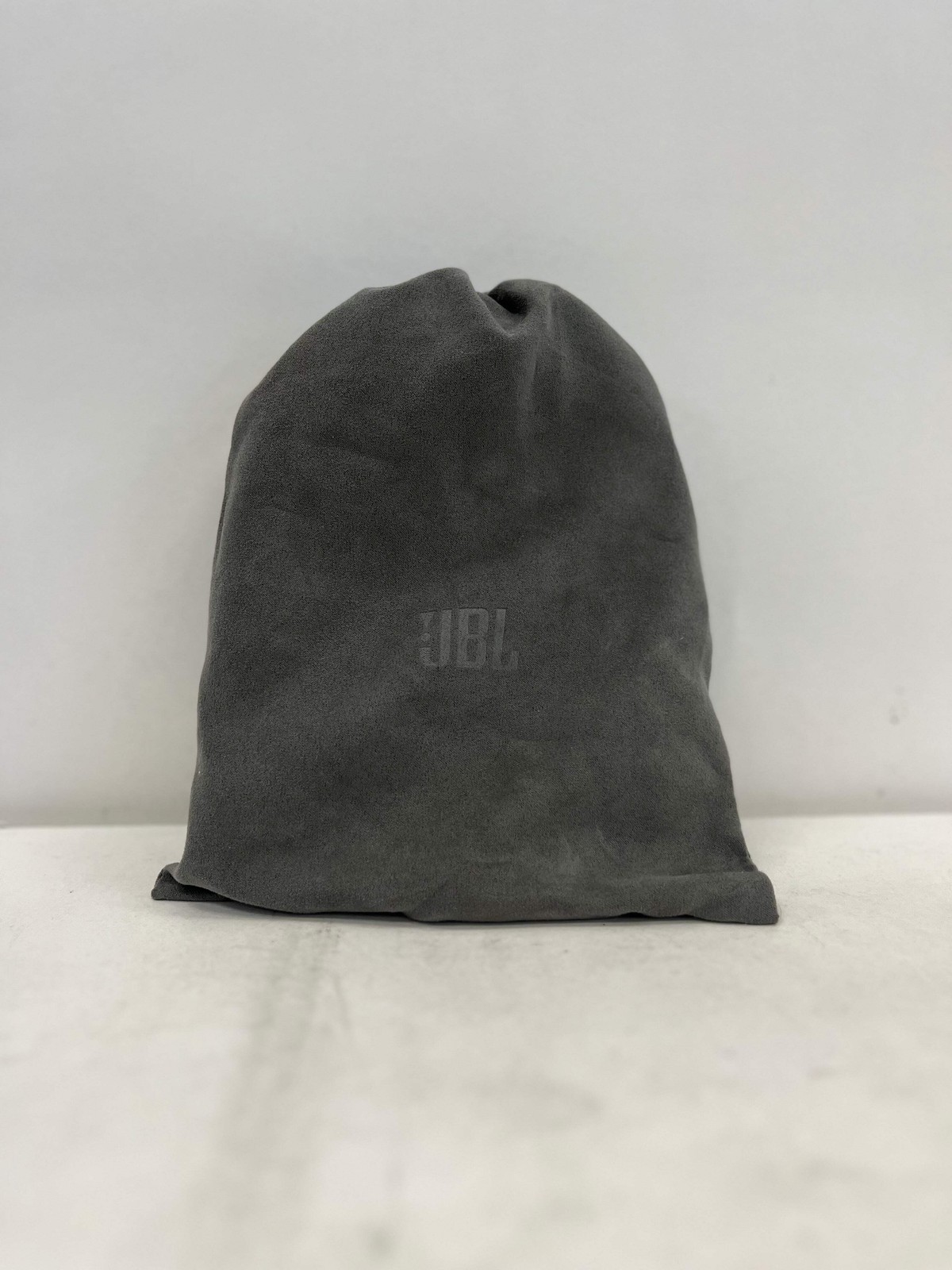 JBL Live675 NC Wireless On-Ear Bluetooth Headphones Black JBLLIVE675NCBLKAM