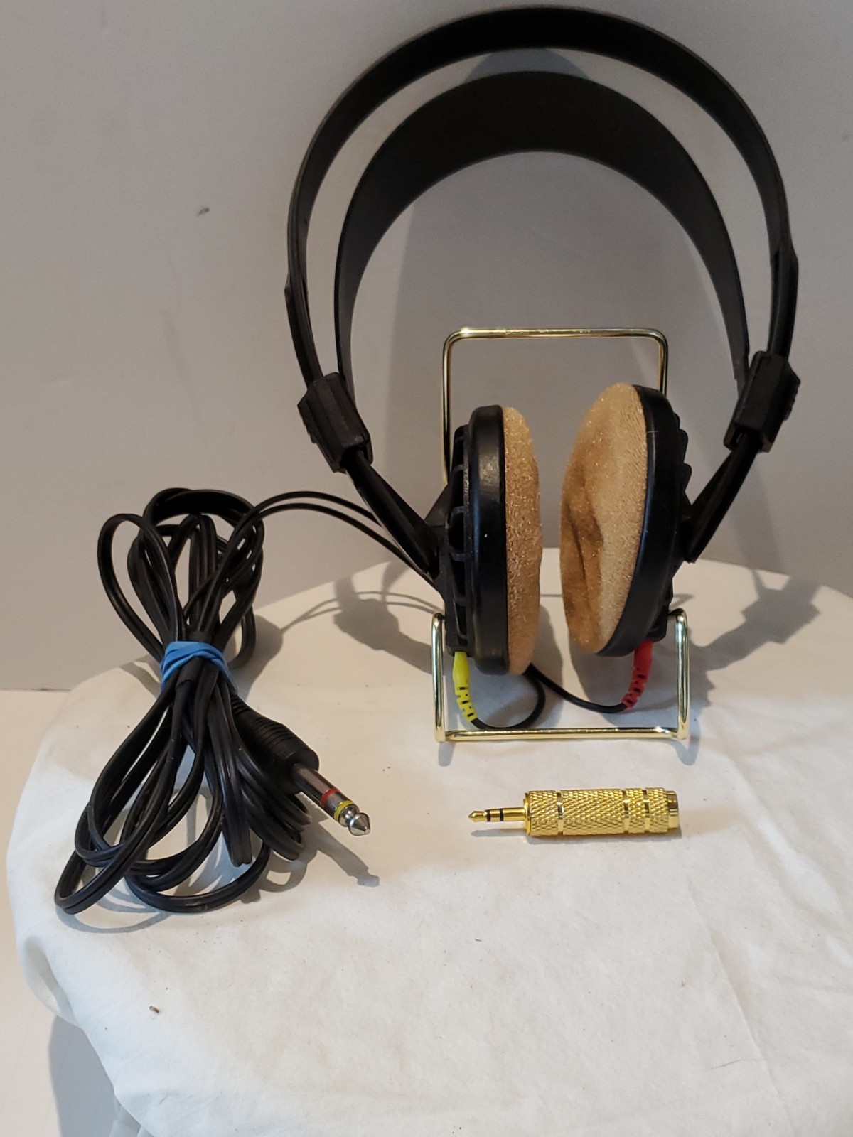 VTG 1980 Sennheiser HD 420 Headphones Original Box Made In Germany- WORKING