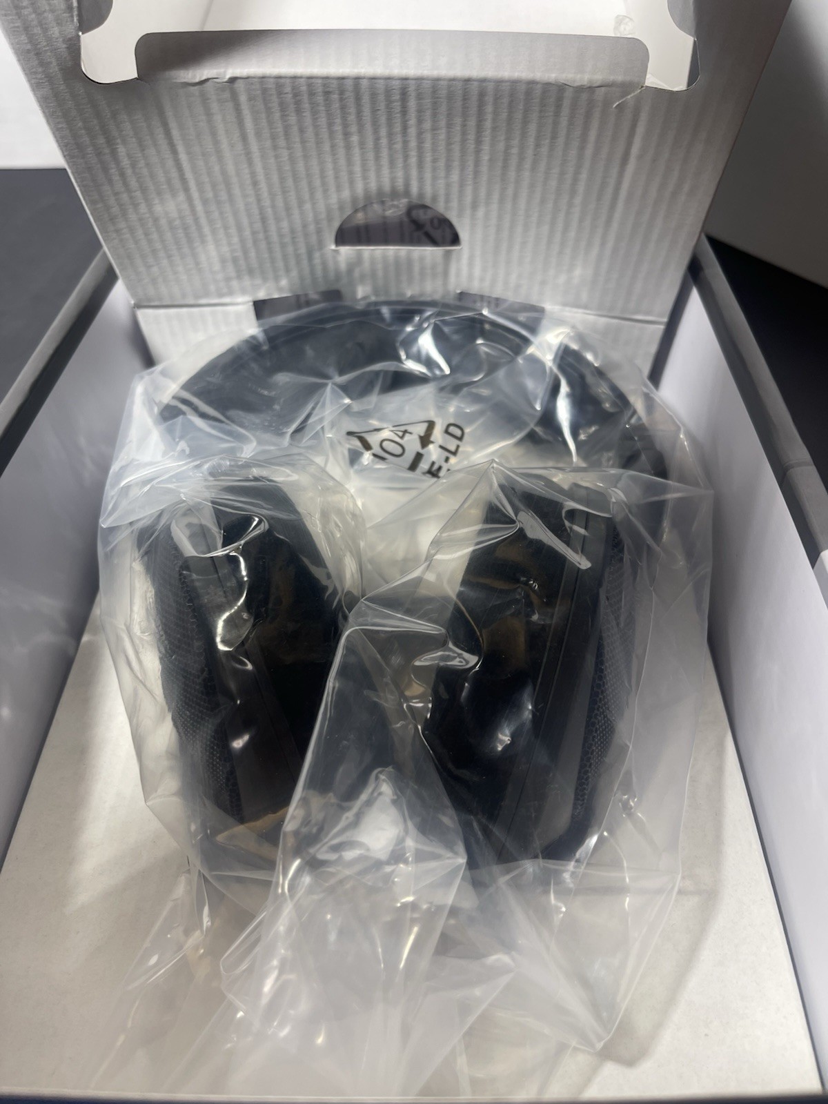 Sennheiser HD 560S Reference-Grade Wired ANC Headphones