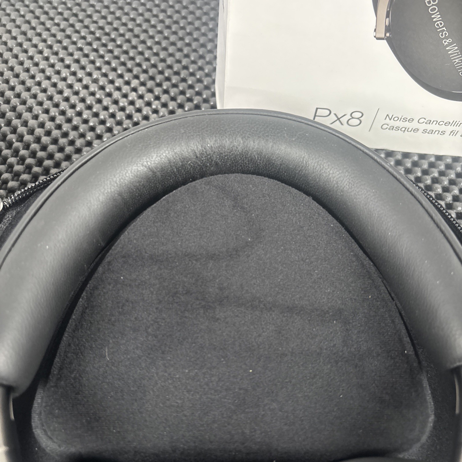 Bowers & Wilkins Px8 Wireless Over-Ear Bluetooth Headphones Black FP42951 – USED