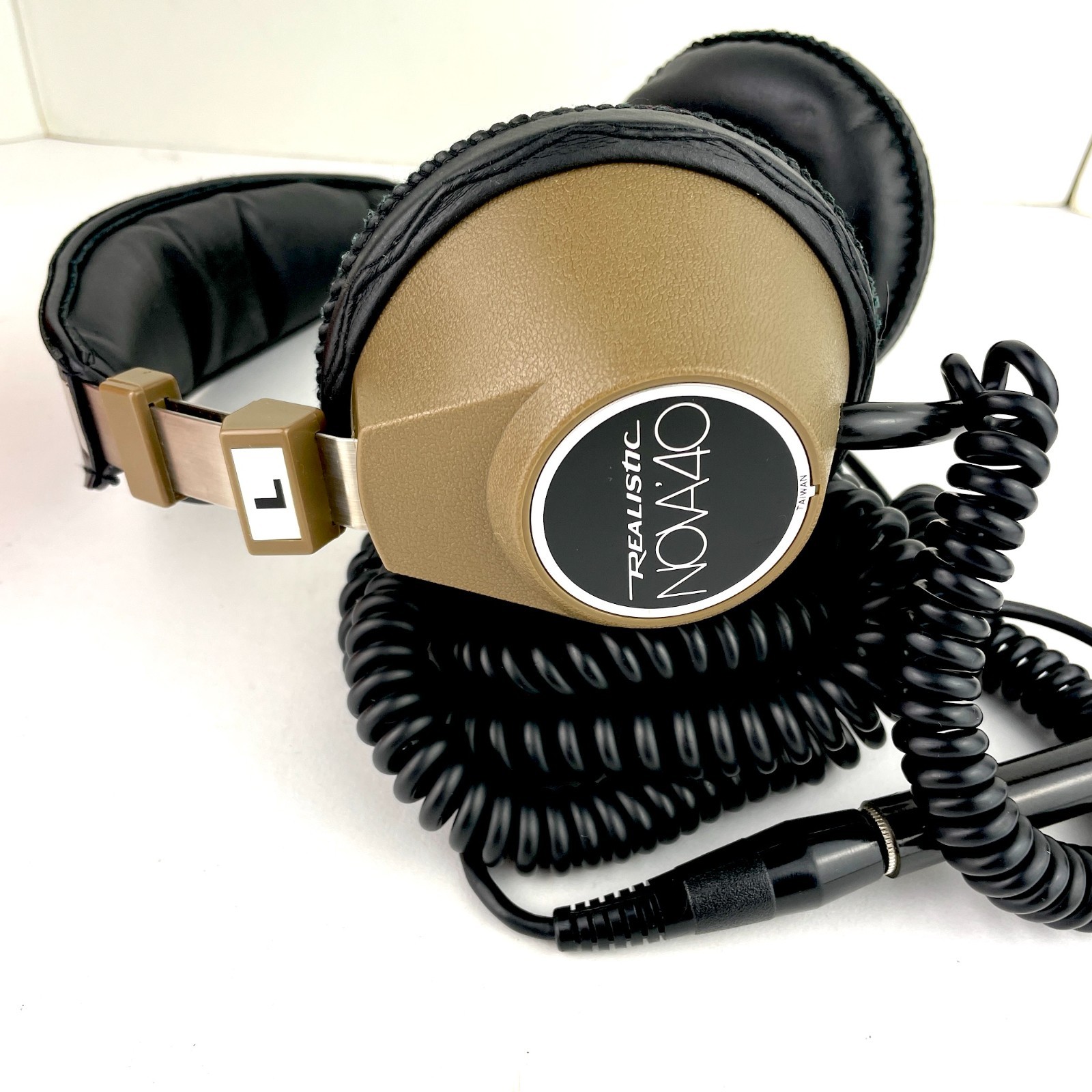 Realistic Nova ’40 Hi-Fi Stereo Headphones – Cat. No. 33-993 w/ Box Vintage