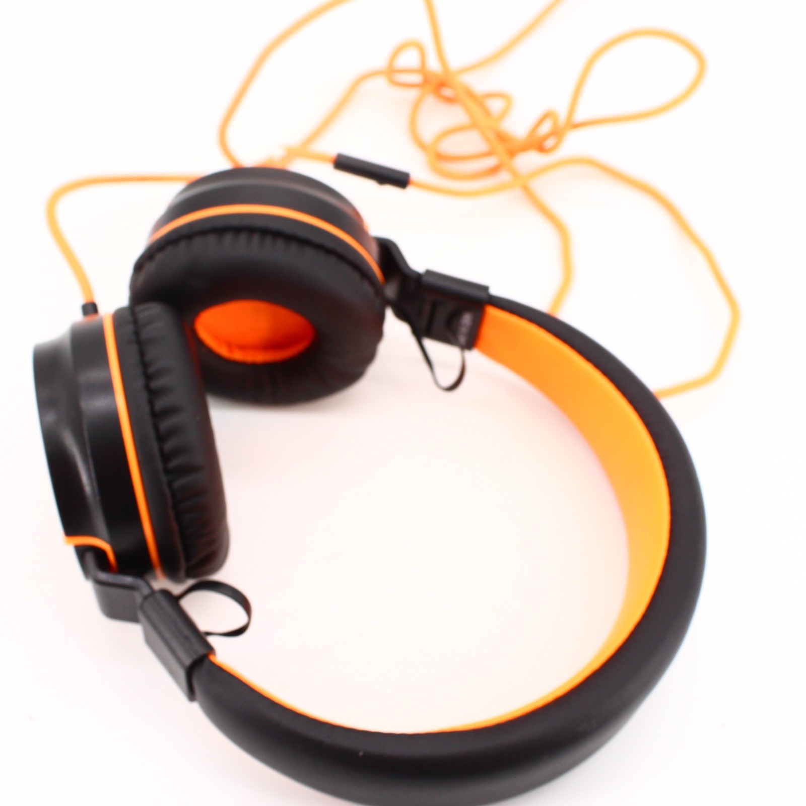 AILIHEN I35 Kids Headphones Wired On Ear 93dB Safe Volume School Black
