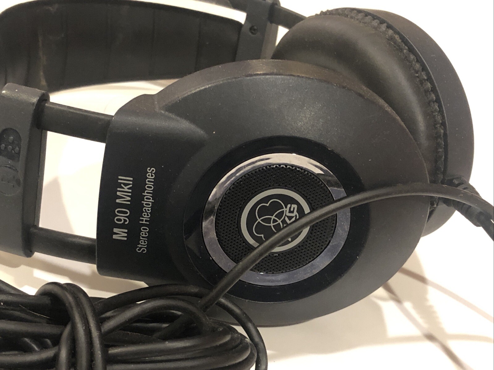 AKG M 90 MkII Mark 2 Mk2 Stereo Headphones Semi-open 3.5mm Never Used PERFECT!!!