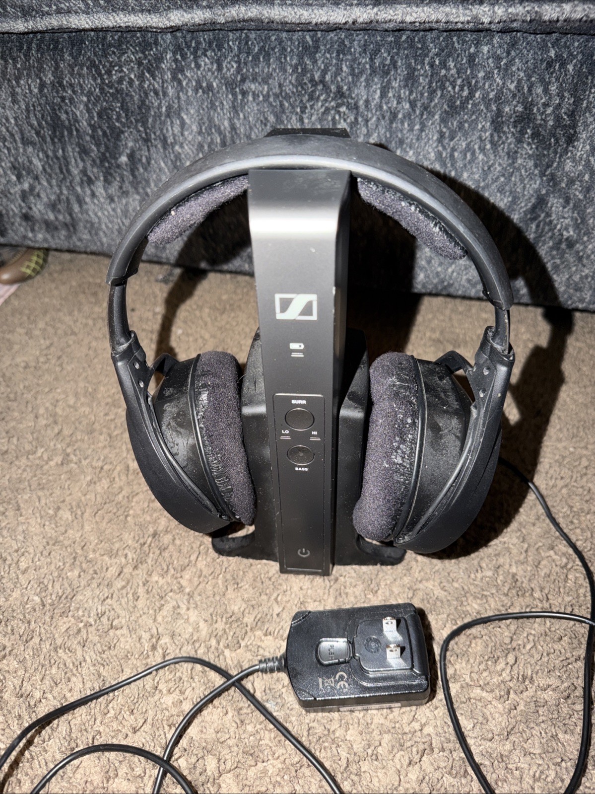 Sennheiser RS 175 RF Wireless Headphones System HDR 175 Headset W Base Worn