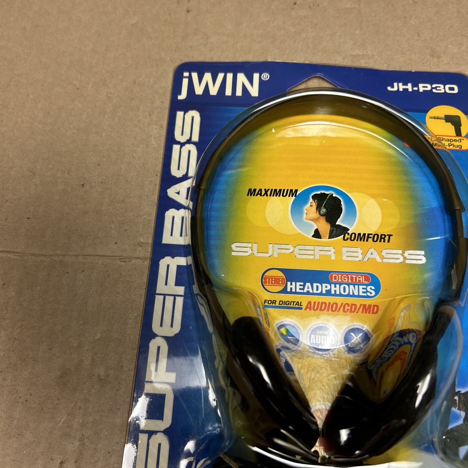 Jwin Super Bass Digital Headphones Light Weight JH-P30 New in Package