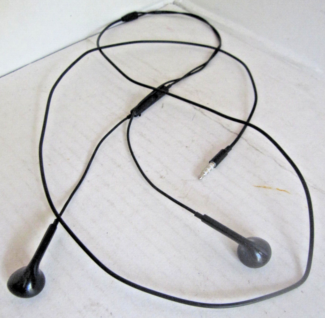 BRAND NEW 3 colors HD WIRED HANDS FREE EAR BUDS 3.5mm Audio Port Watch-Us EARBUD