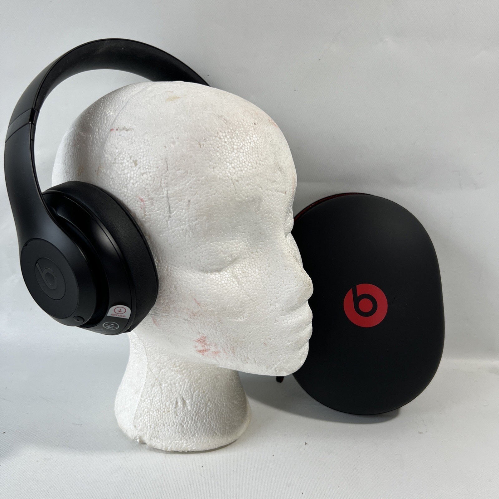 Beats by Dr. Dre Studio3 Over the Ear Wireless Headphones – Black