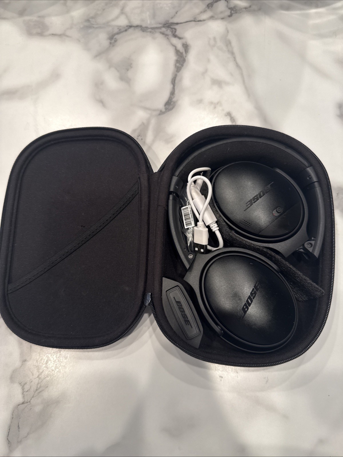 Bose QuietComfort 35 Over the Ear Wireless Headphones – Black