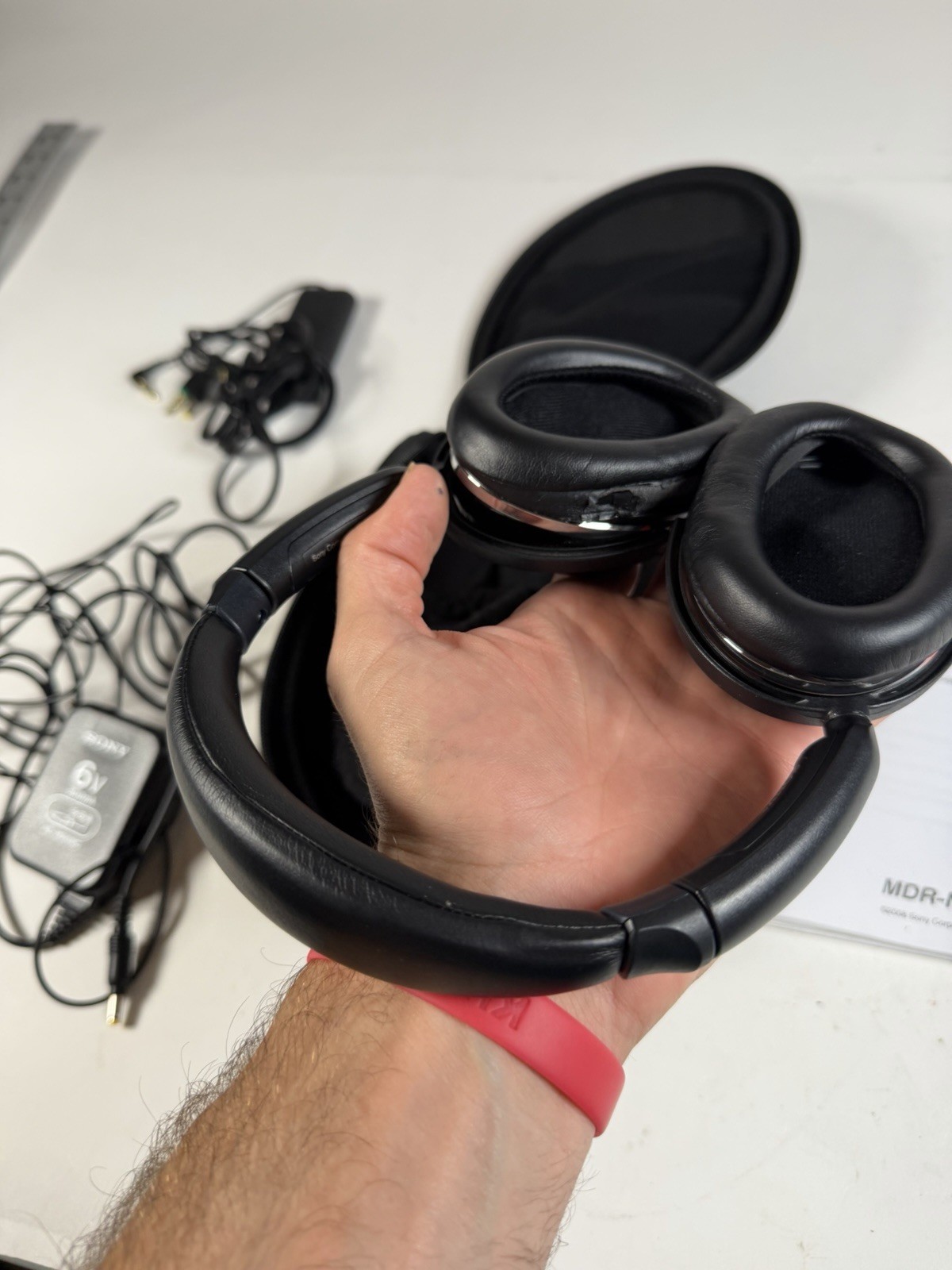 Sony MDR-NC500D Digital Noise Canceling Headphone (Black)