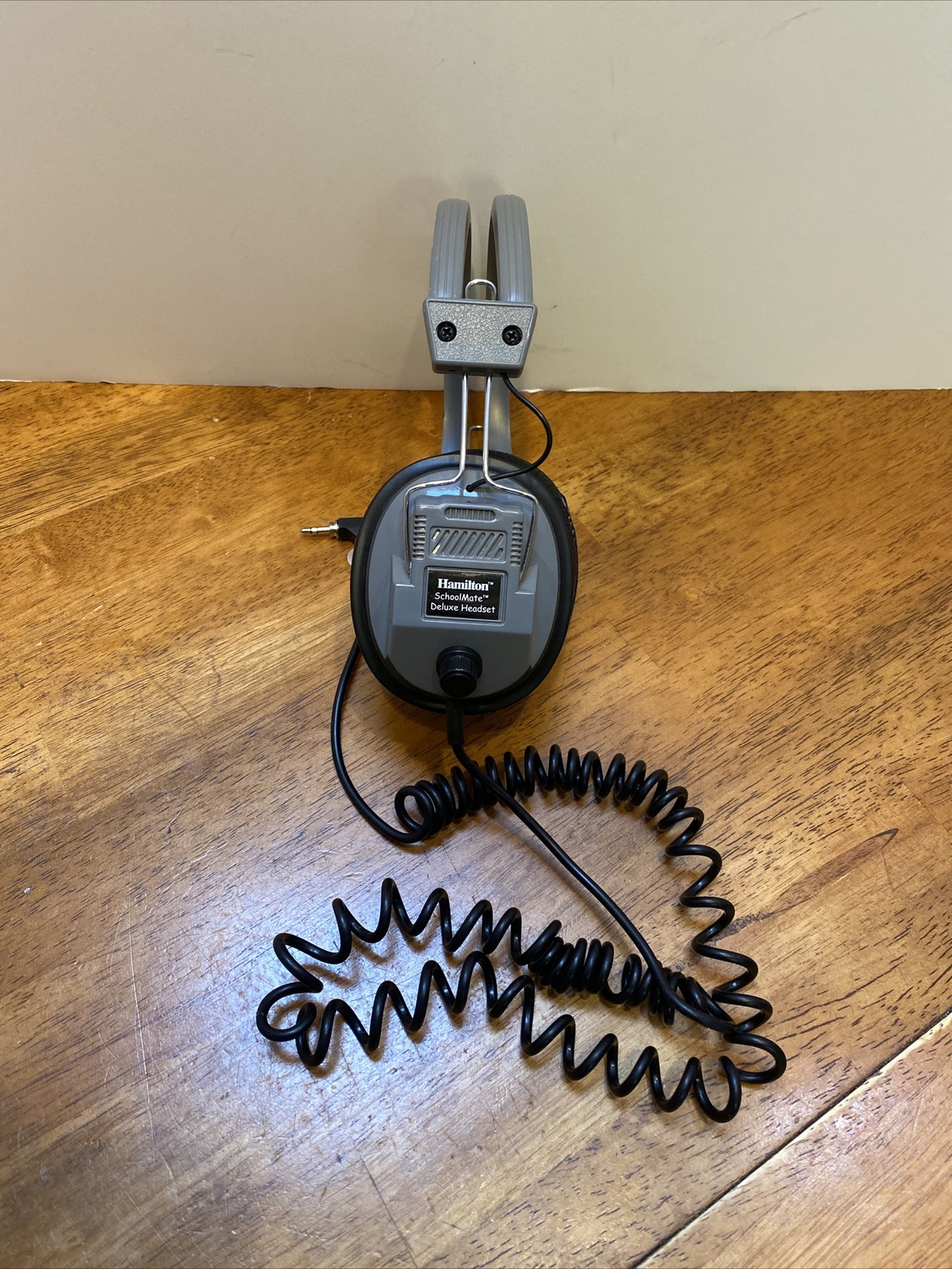 Hamilton Buhl SchoolMate Deluxe Stereo Headphone w/ 3.5 mm Plug & Volume Control