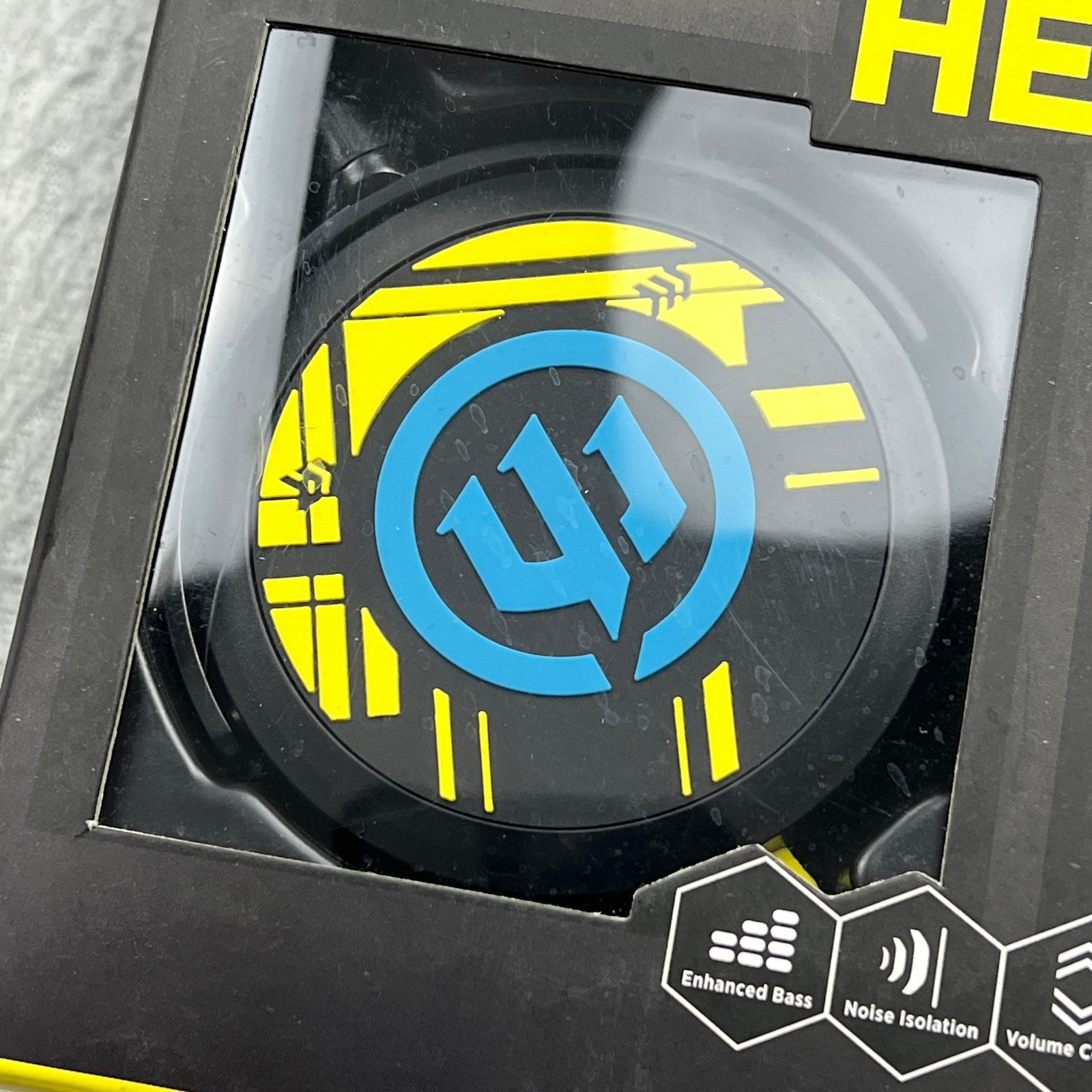 NEW Wicked Audio Hero Headphones Black Yellow Blue WI-8310 Wired Bass Folding