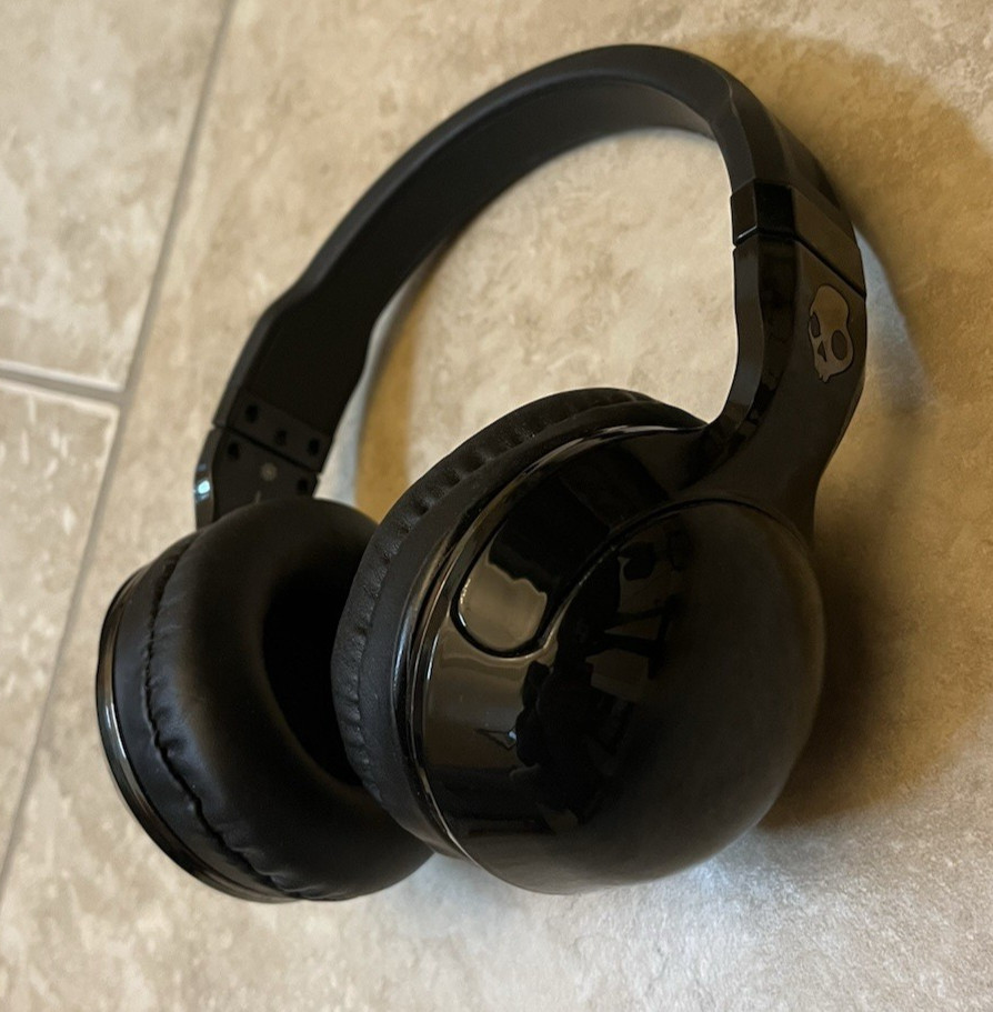 Skullcandy Hesh Model Over Ear Wired Headphones – Missing Auxiliary Cord