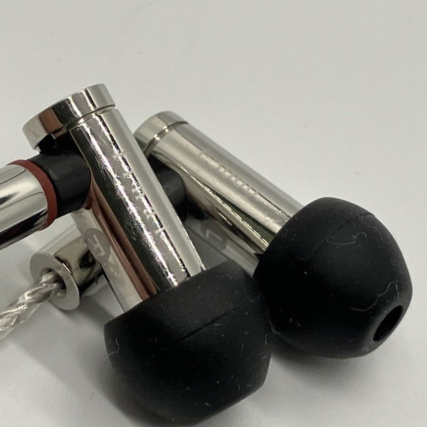 Final Audio E5000 Hi-Res In-Ear Earphones USED