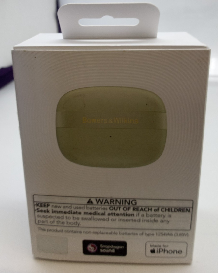 B&W Pi8 true-wireless headphones (jade green)