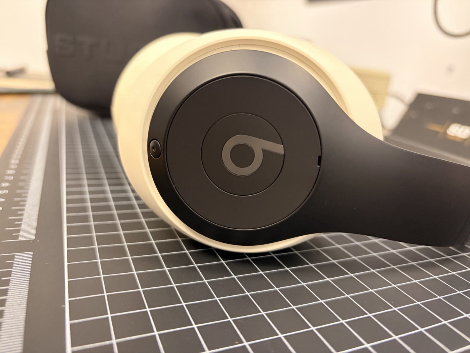Beats x Stussy Studio3 Wireless Headphones Black/Beige w/ Stussy Case