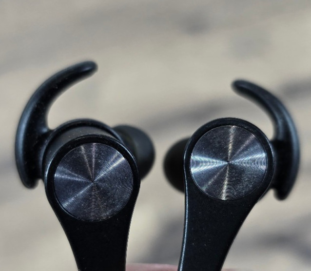 SoundPEATS Q12 Wireless Bluetooth Sports Earphones NO Charger