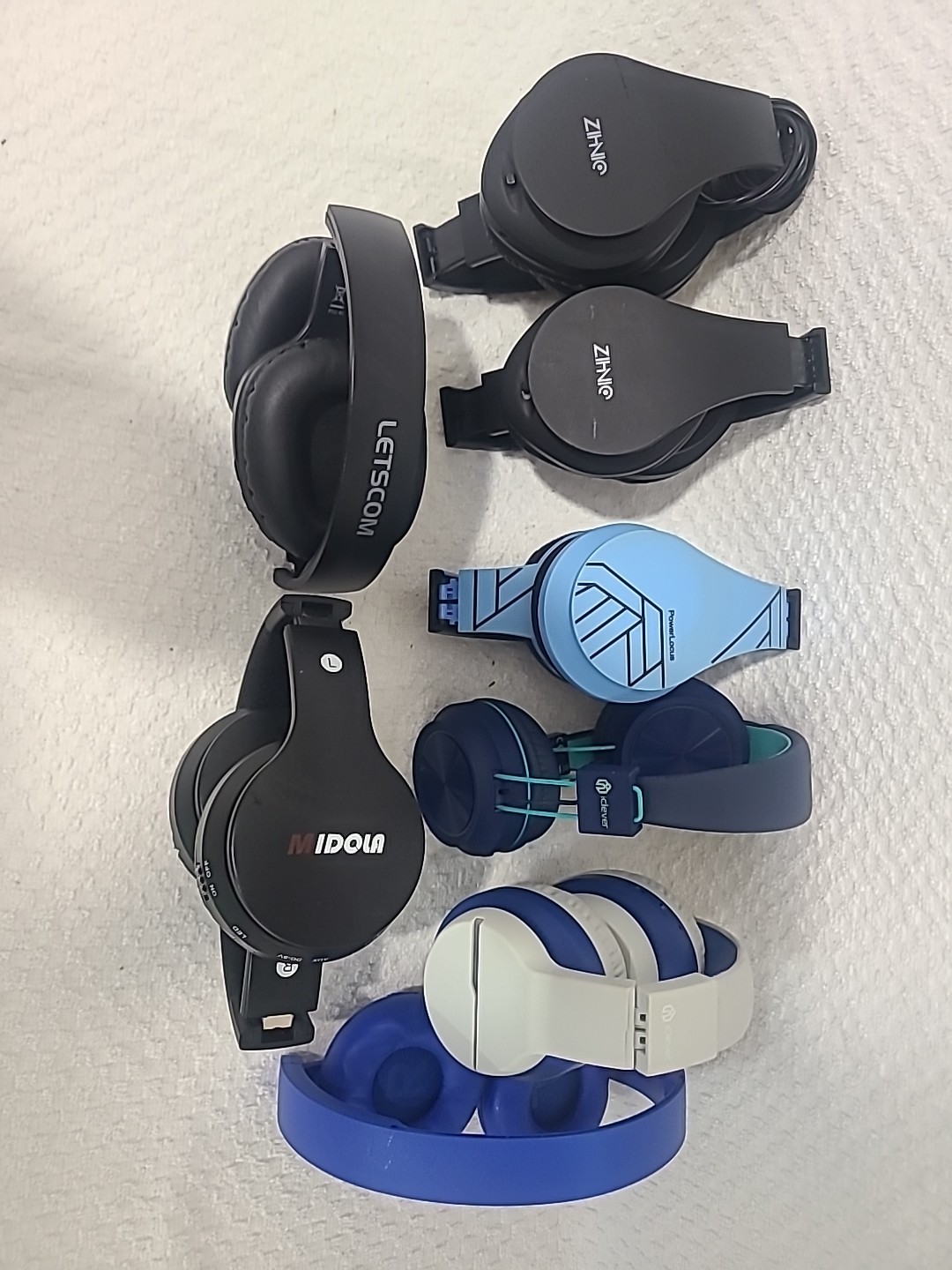 Assorted Bundle Lot Set Of 8 Used Headphones Consumer Returns Tested Working 302