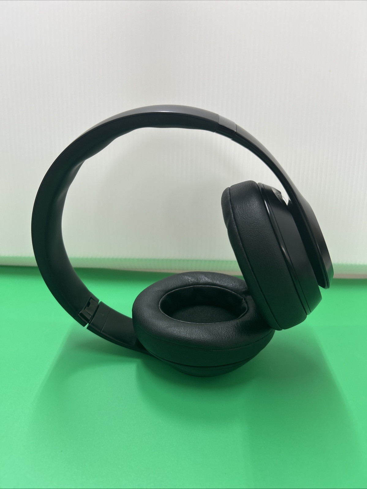 Beats Studio3 Wireless Bluetooth Noise Cancelling Headphones – Black (#8)