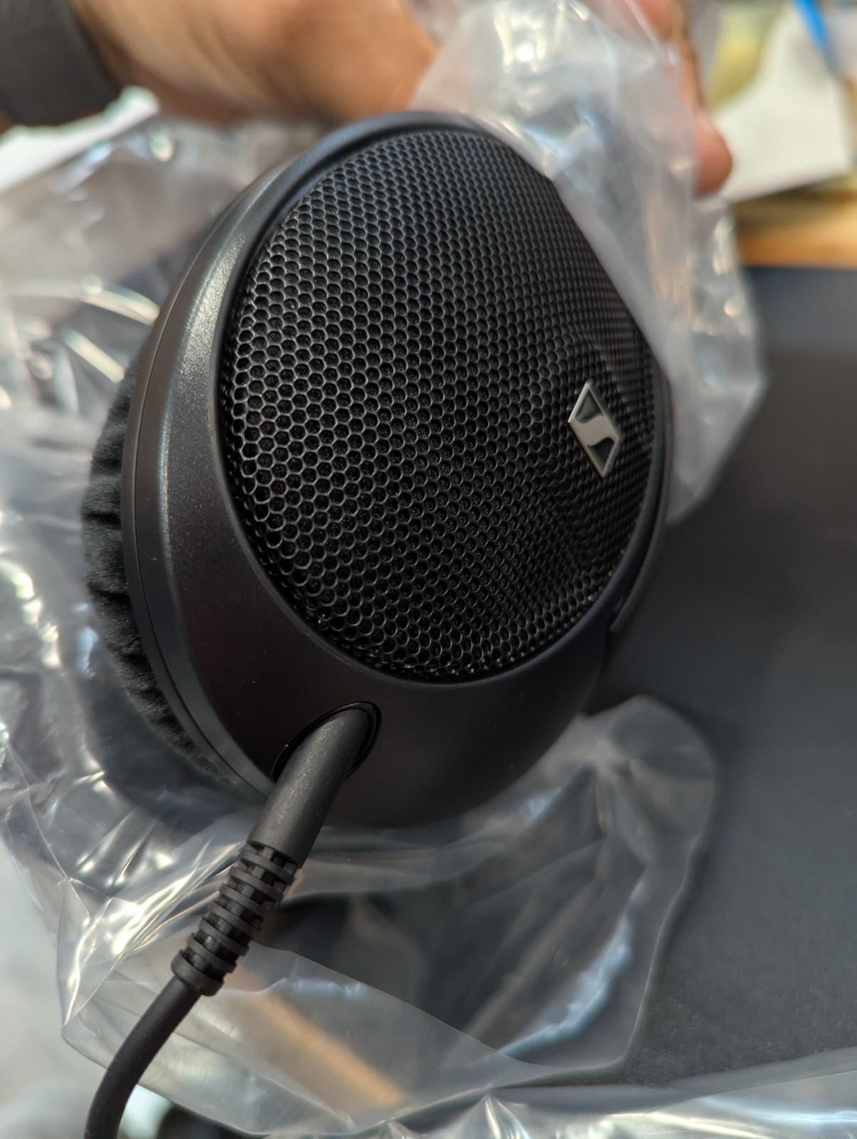 SENNHEISER HD 560 S Over-The-Ear Audiophile Headphones