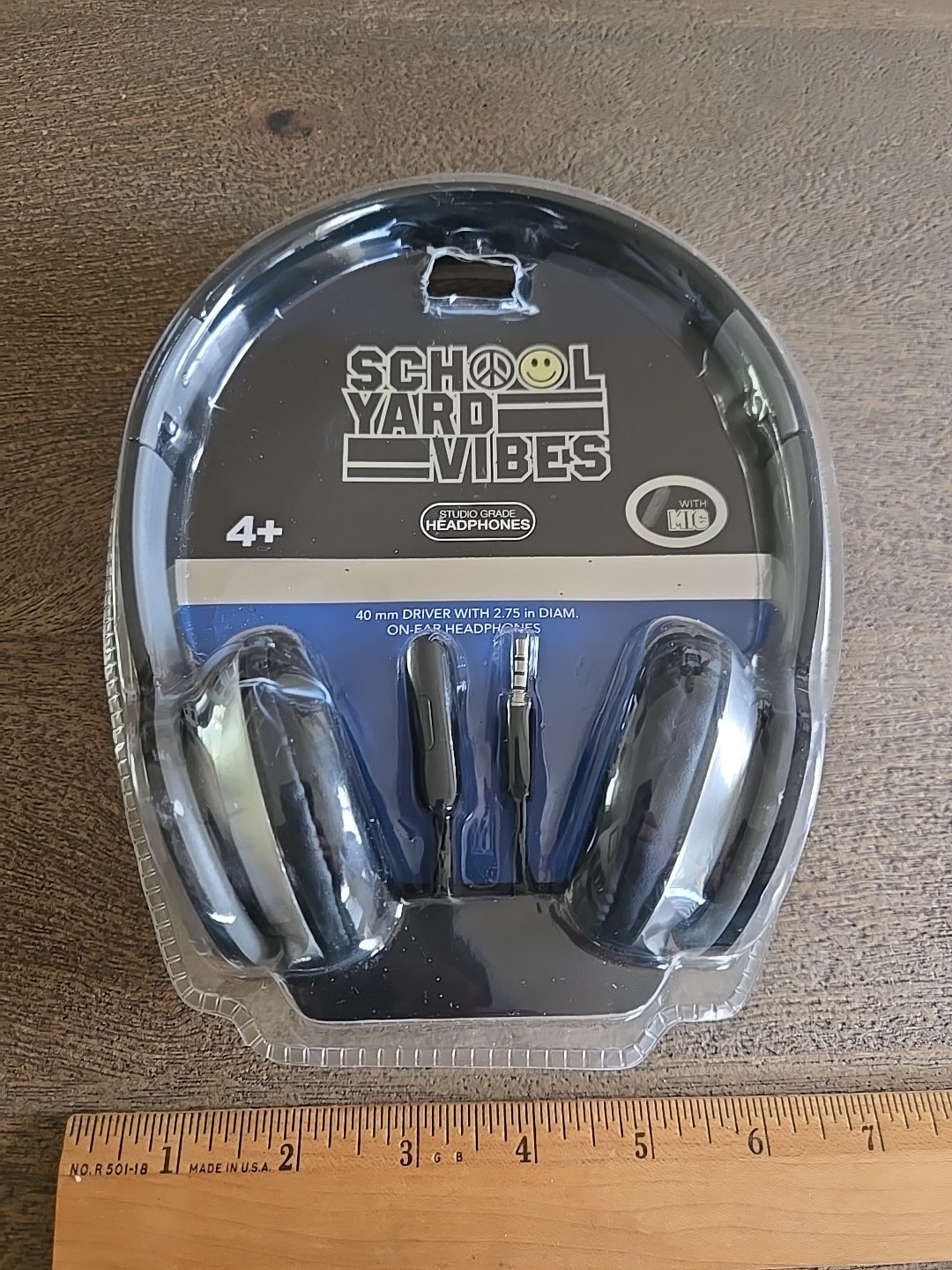 School Yard Vibes HeadPhones Black NEW See All Pics And Description