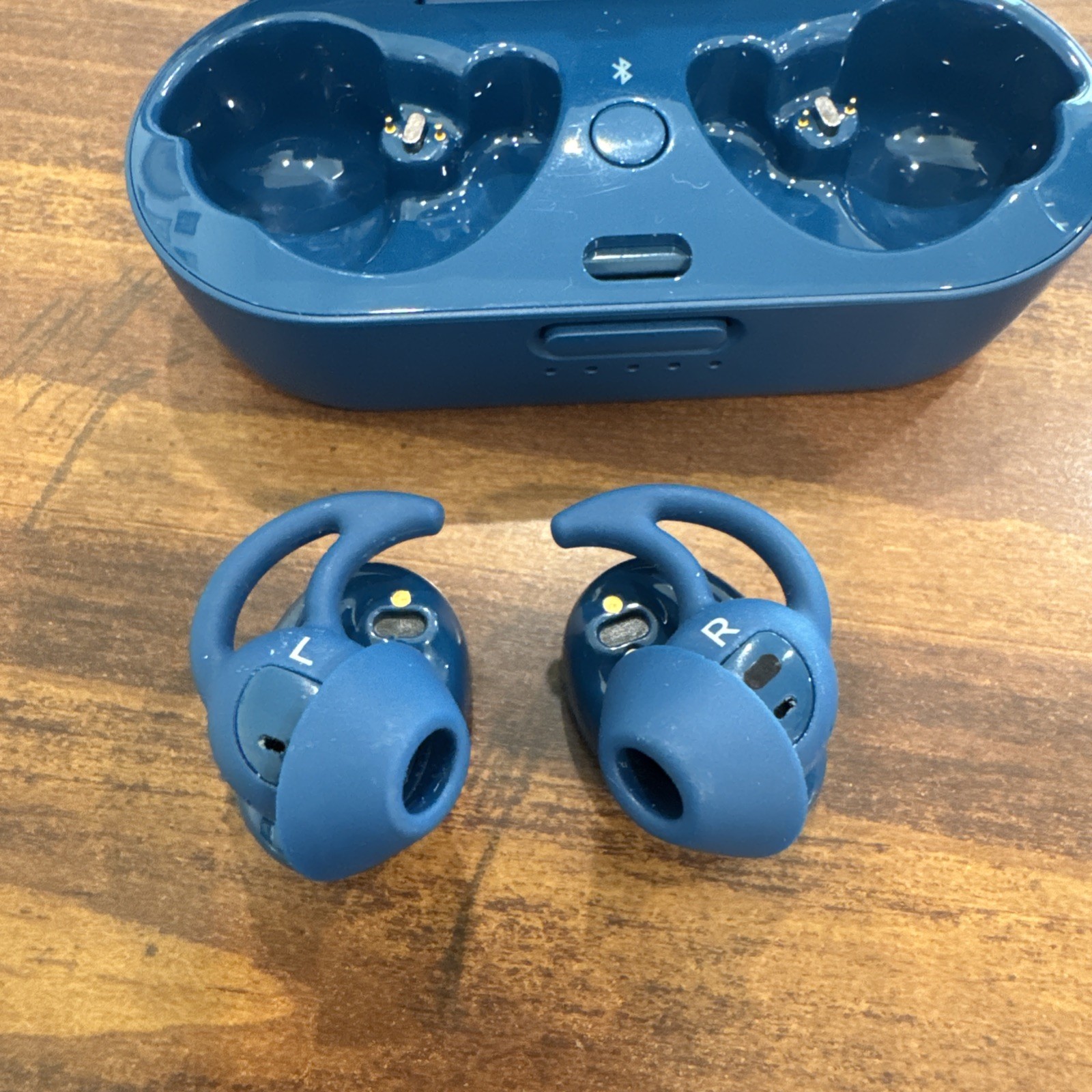 Bose Sport Earbuds & Charging Case – BLUE – 427929