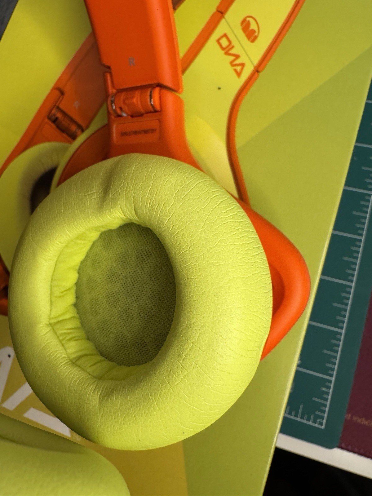 Monster DNA On-Ear Headphones Yellow/Orange Color – Wired 3.5mm Cable