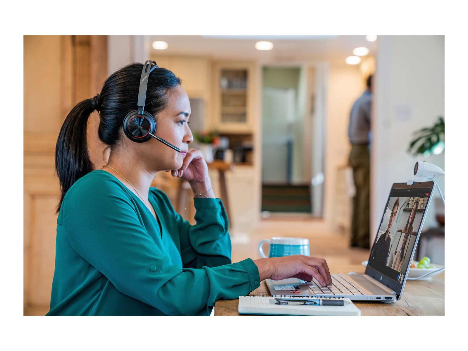 HP Poly Headset Voyager Focus 2 UC USB-C/A Teams 3J P+ CB8R2AA#AC3