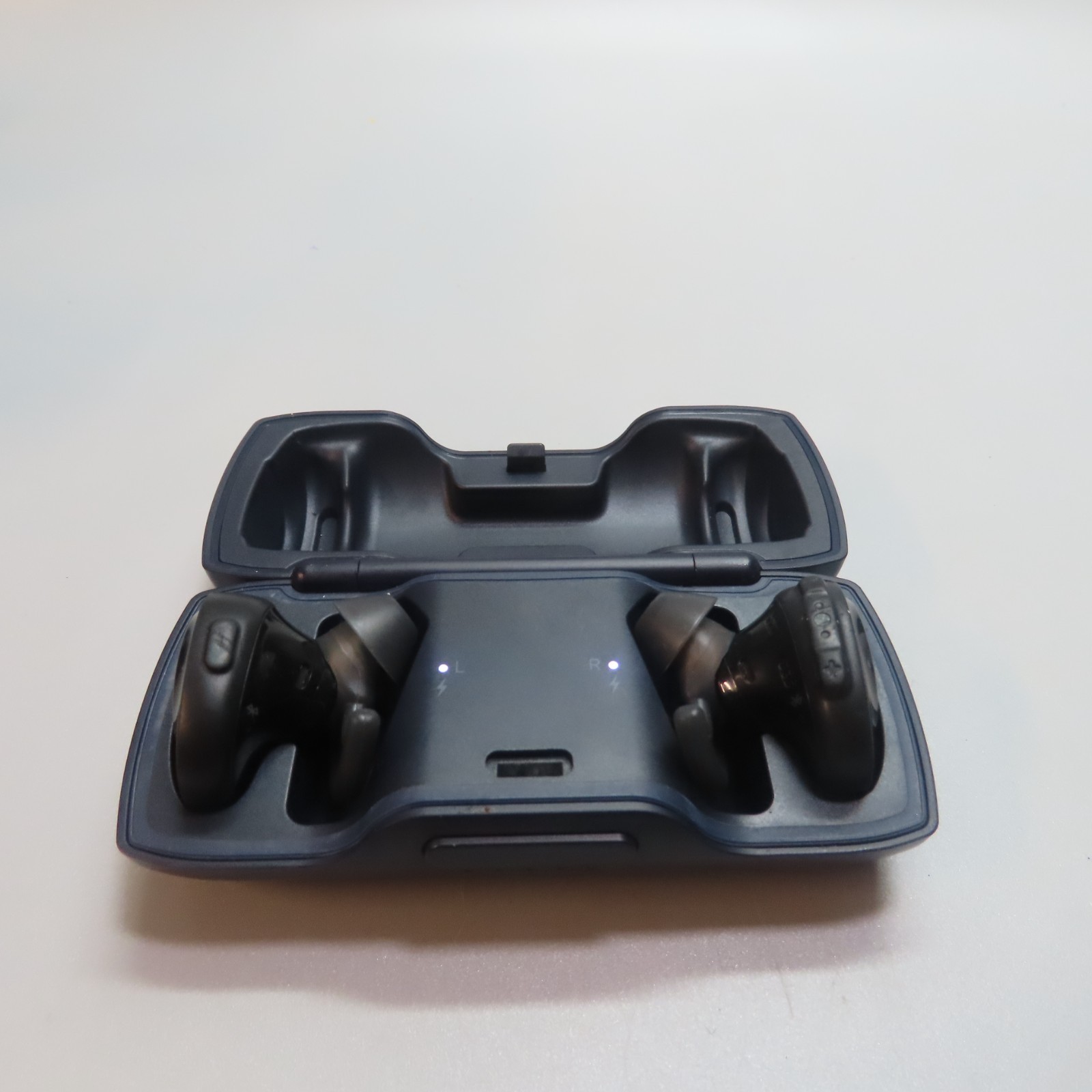 Bose SoundSport Free In-Ear Wireless Bluetooth Headphones Black