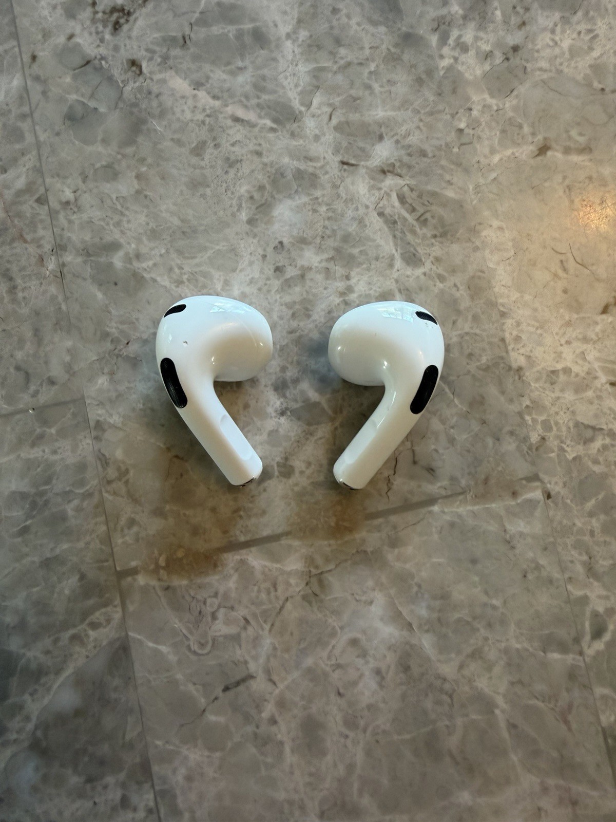 Apple AirPods 3rd Gen MagSafe Case Complete Set A2564 A2565 A2566