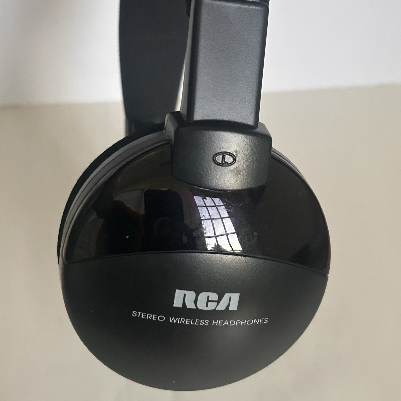 RCA Wireless Infra Red Headphones Flat Transmitter Black Box Used Good