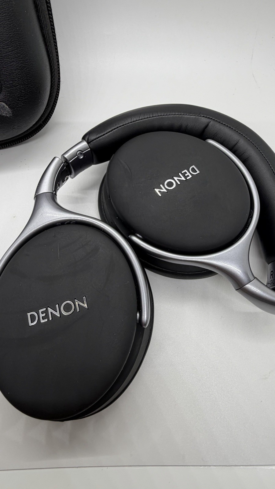 Denon, Turkish Airlines Headphones, carrying case Black and Silver, adjustable