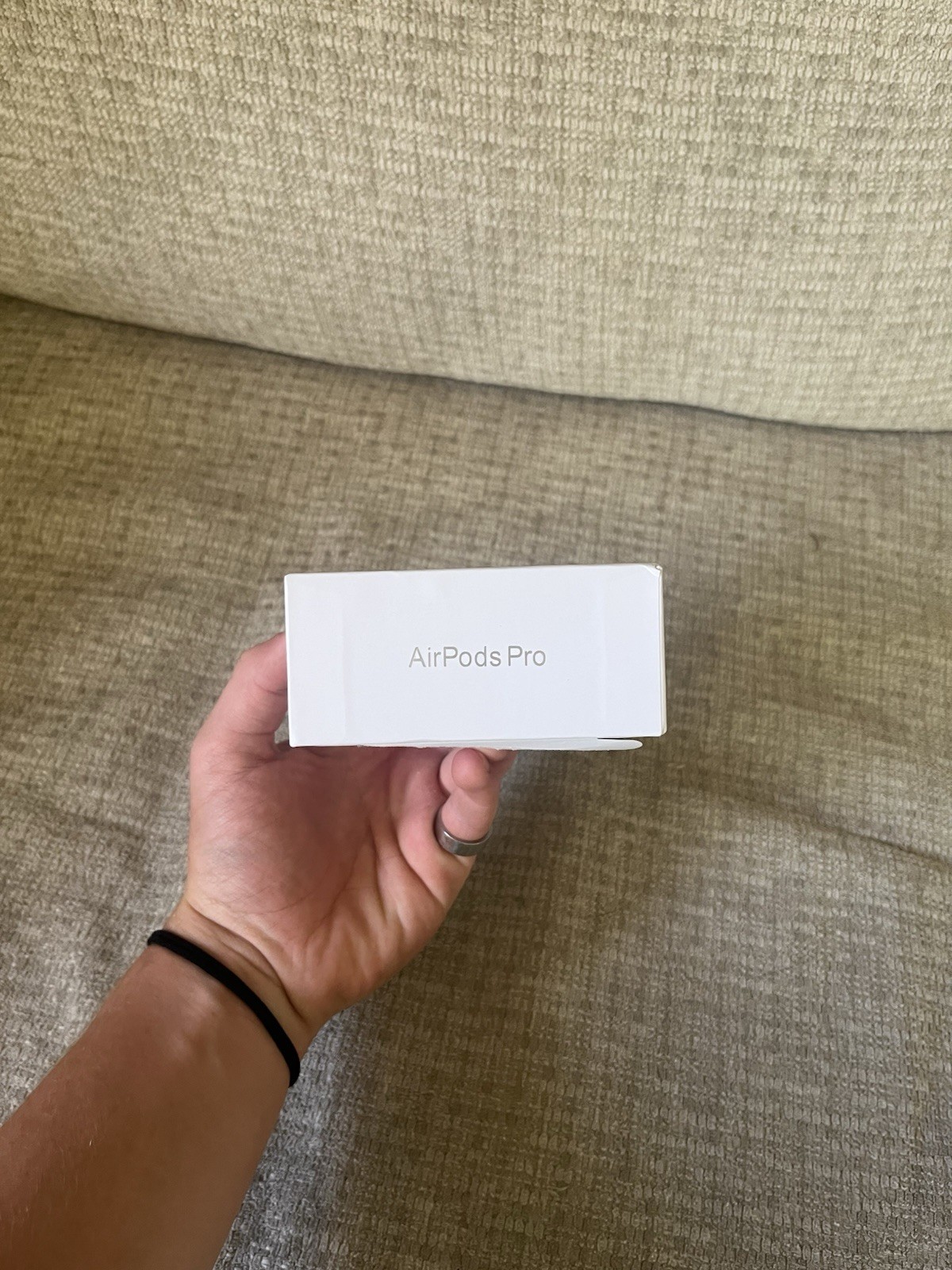 Apple AirPods Pro 2nd Gen w/ MagSafe Charging Case, ANC/Transparency, White