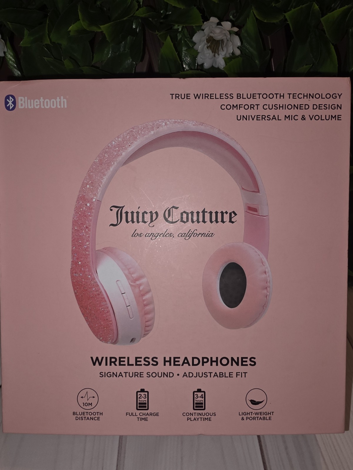 *Brand New* Juicy Couture Bedazzled Headphones
