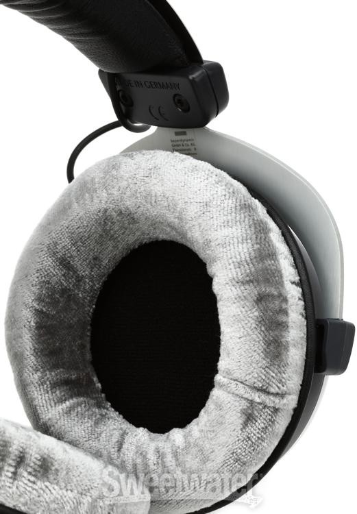 Beyerdynamic DT 990 Edition 600 ohm Semi-Open Studio Headphones