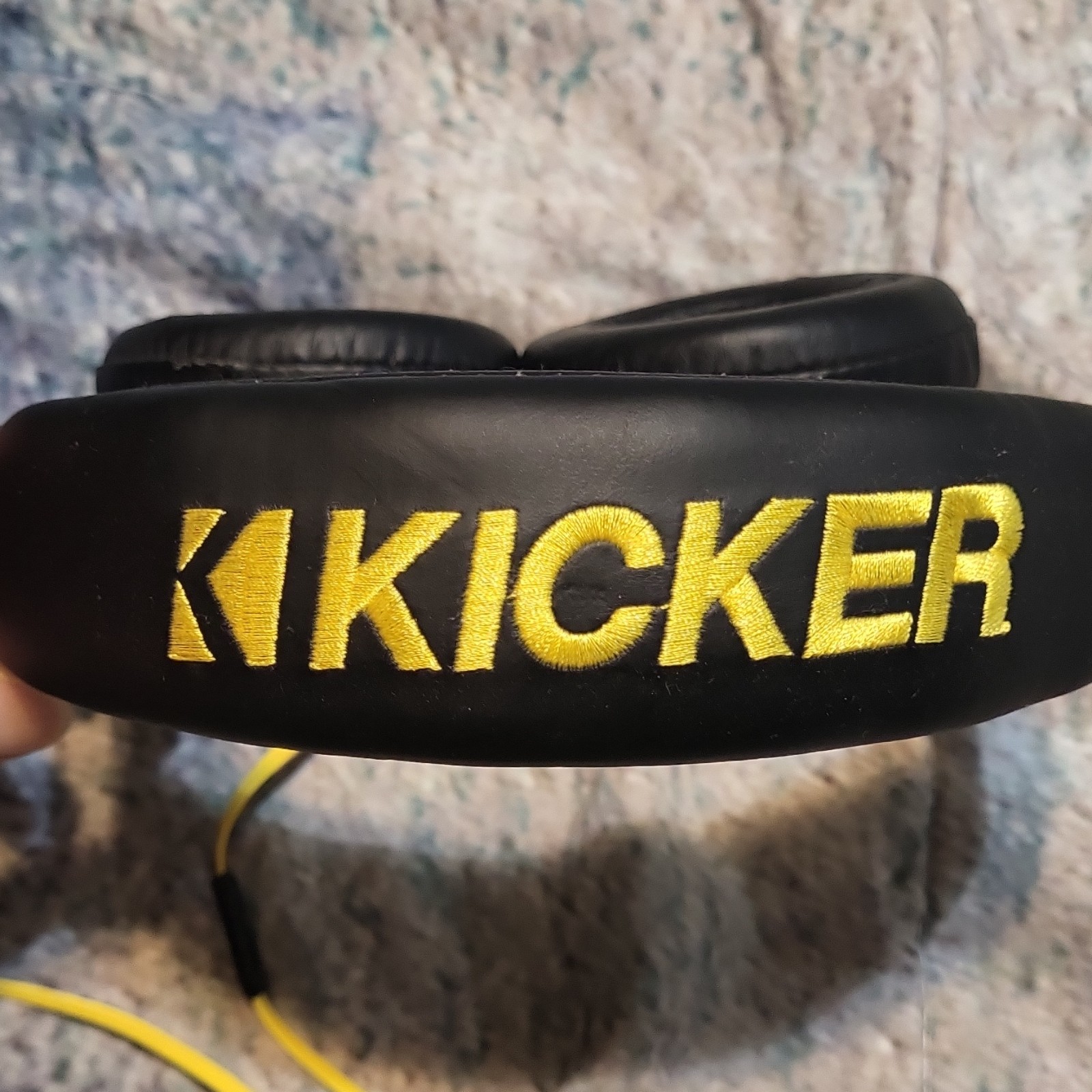 Kicker Country Stampede Over-Ear Wired Headphones 3.5mm Black/Yellow Adjustable