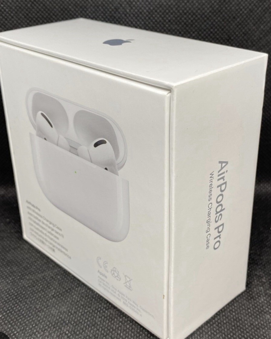 Apple AirPods Pro 3 White In-Ear Wireless Earbuds w/ Case, Box, ANC, USB-C
