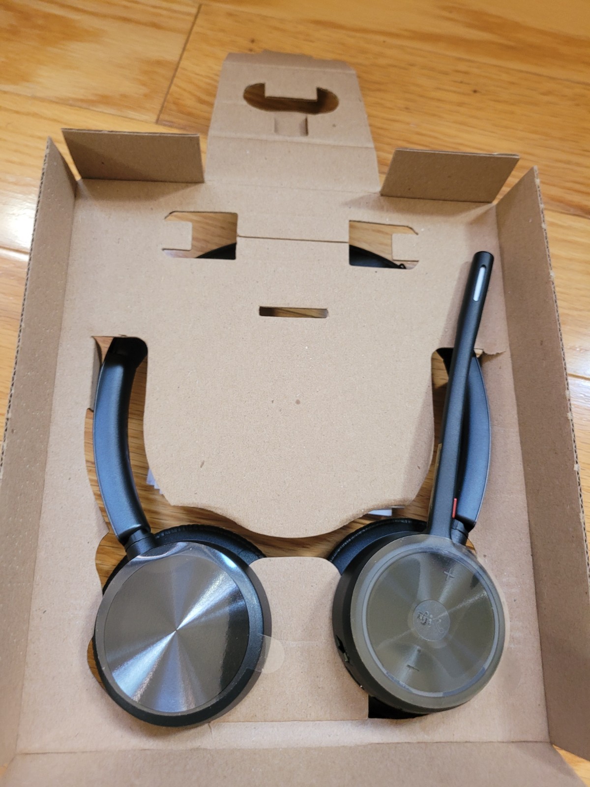 Poly Plantronics Voyager 4320 MS Wireless Headset – Bluetooth
