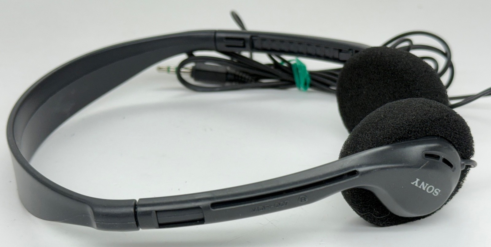 Vintage SONY MDR-007 On-Ear Headphones Foam Pads Adjustable Band UNTESTED READ