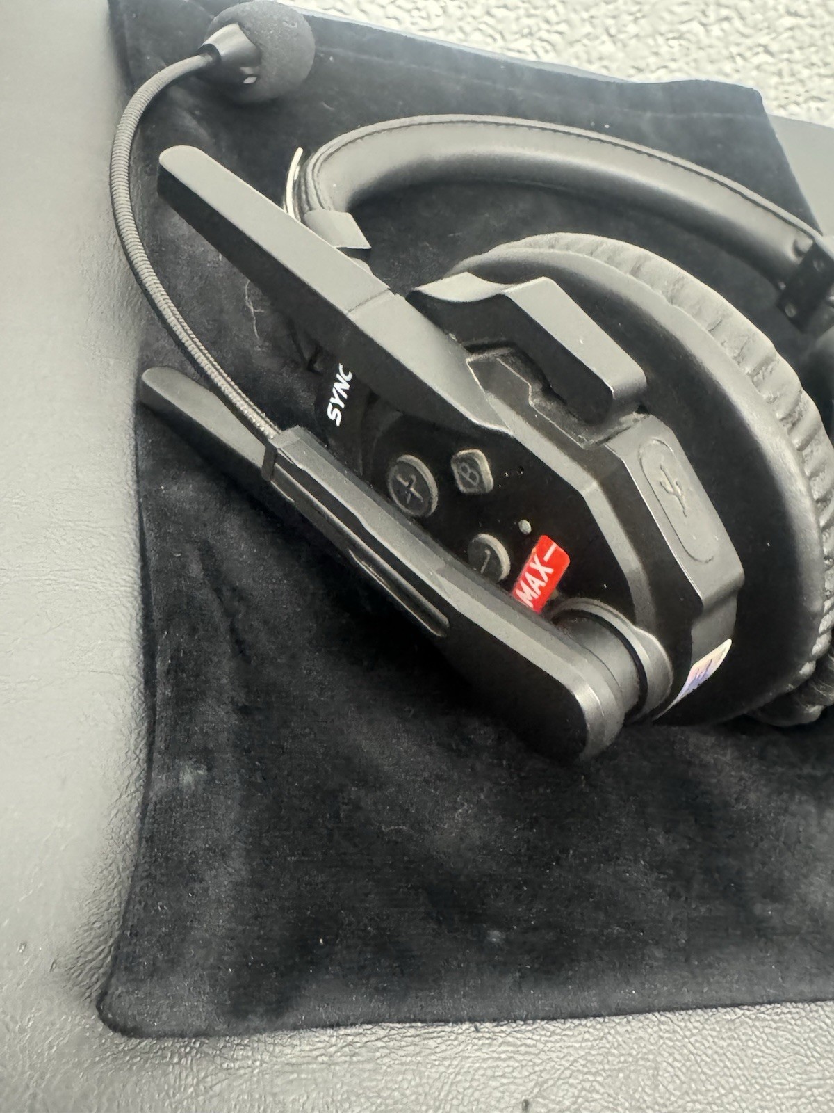 Set Of (2) Synco Xmax Headphones