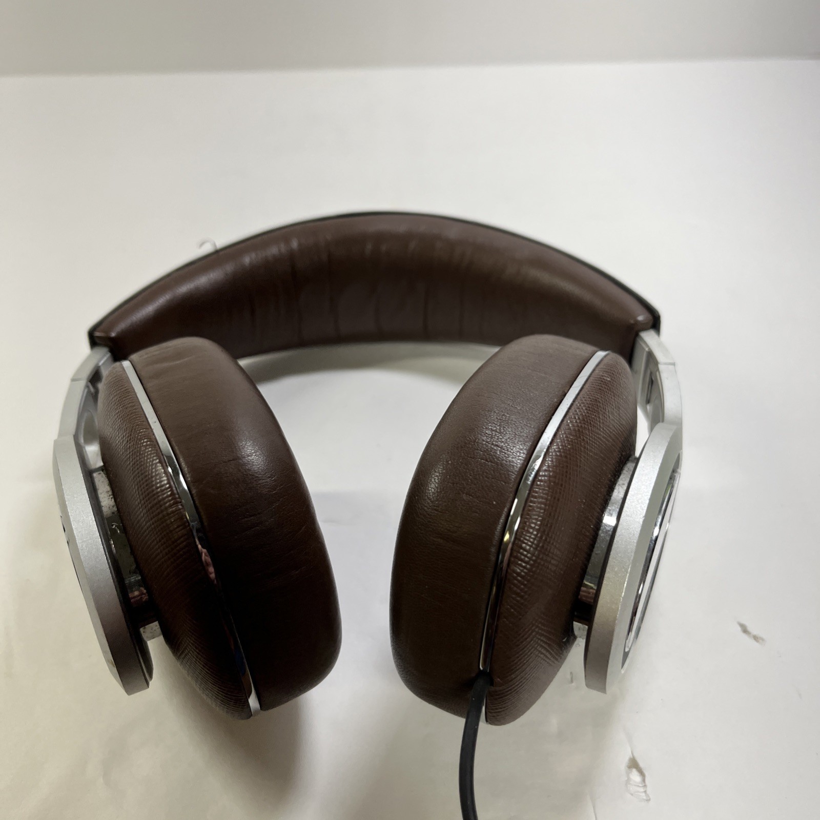 Bowers & Wilkins P9 Signature Headphones Brown – No Case – No Box